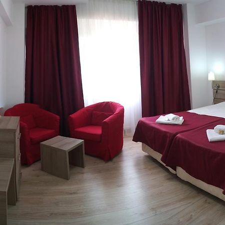 Hotel أوتوبين الغرفة الصورة